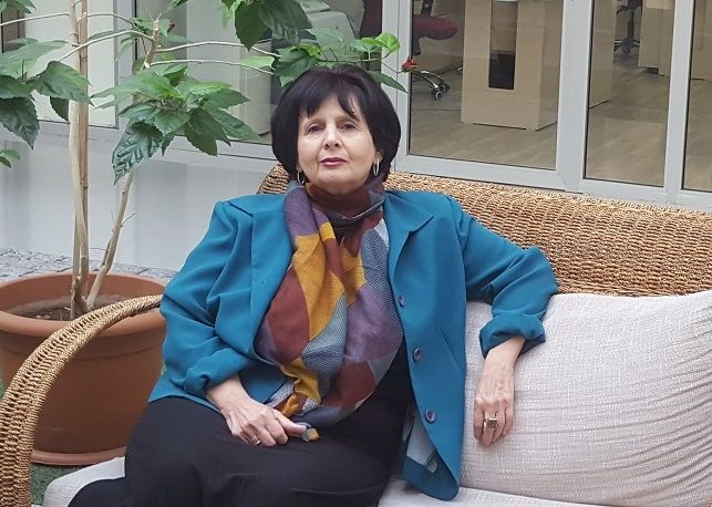 ალა მდივანი