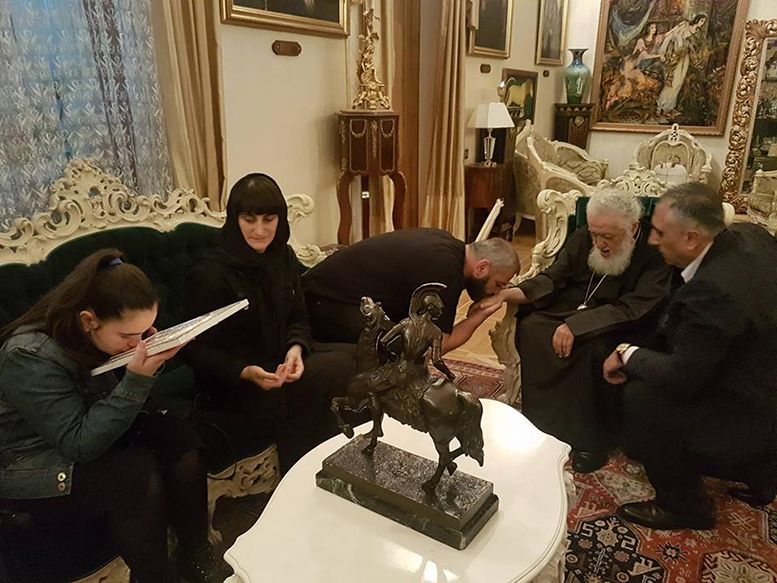 ზაზა სარალიძე ოჯახთან ერთად პატრიარქთან