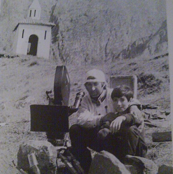 გოდერძი და ლუკა ჩოხელები გადაღებაზე