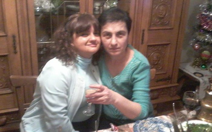 გია აბესაძის მეუღლე და ქალიშვილი