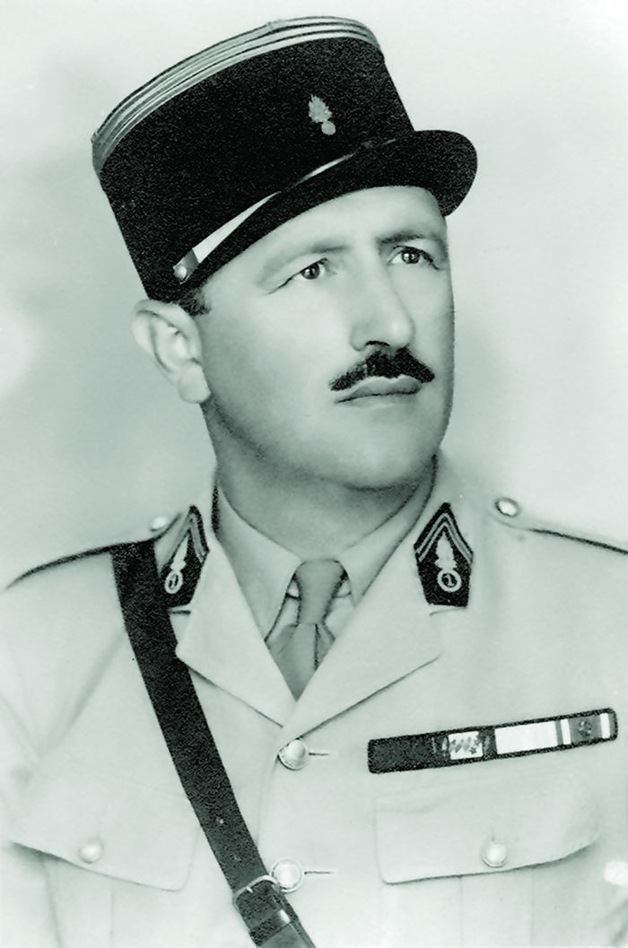 კაპიტანი ნიკოლოზ თოხაძე 1936 წელს (თამარ კინსკის (ამილახვრის) საოჯახო არქივიდან)