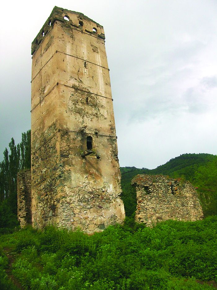 სადადეშქელიანო კოშკი სვანეთში (ეცერი)