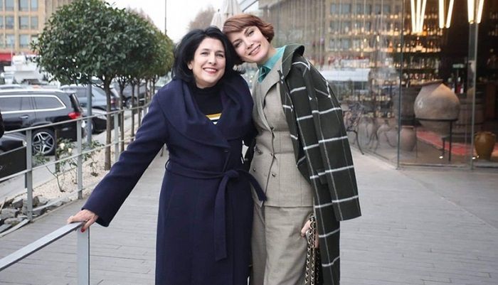 თაკო ჩხეიძე სალომე ზურაბიშვილთან ერთად