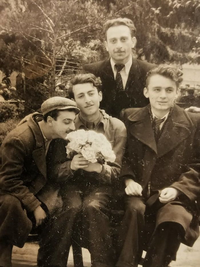 თემო ნაცვლიშვილი, მეგობრებთან ერთად