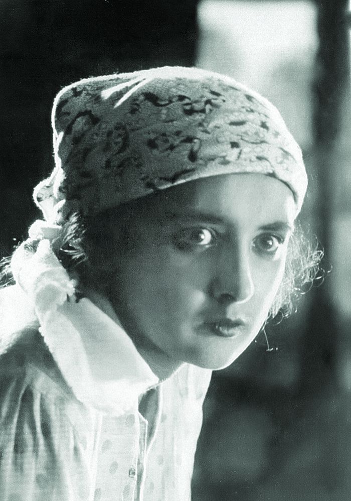 ნატო ვაჩნაძე. კადრები ფილმიდან"ვინ არის დამნაშავე?"