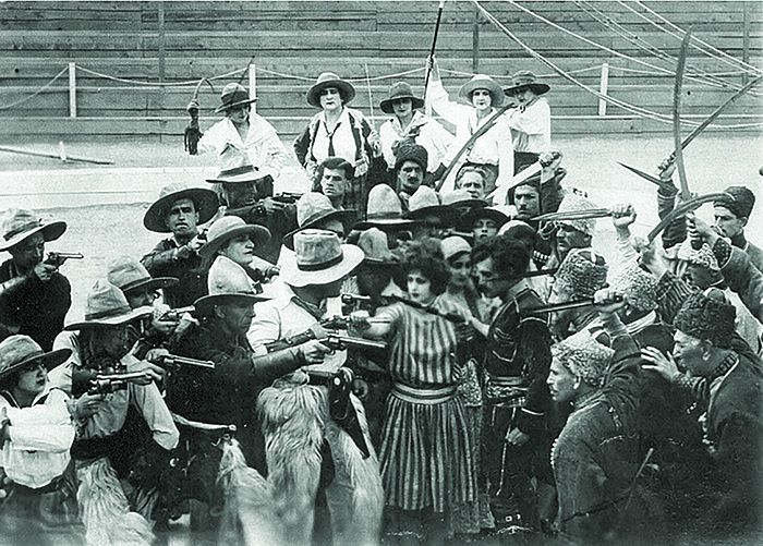 კადრი ფილმიდან "ვინ არის დამნაშავე?"