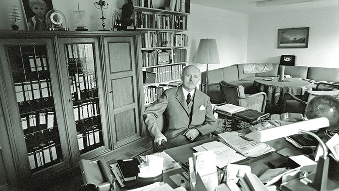 რეინჰარდ გელენი სამუშაო კაბინეტში, გერმანიის ფედერალურ სადაზვერვო სამსახურში