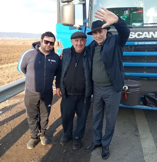 მარჯვნიდან პირველი, თემურ აბადიევი